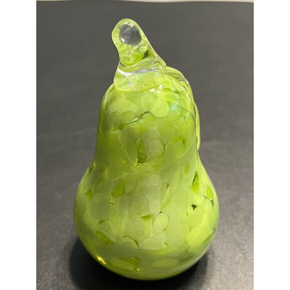 St Clair Art Glass Pear Shaped Paperweight Figurine - Picture 5 of 10
